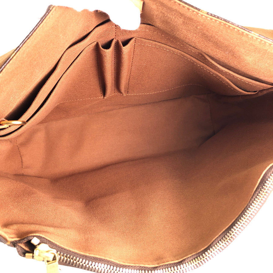 LOUIS VUITTON Monogram Messenger Beaubourg MM M97038 Shoulder bag