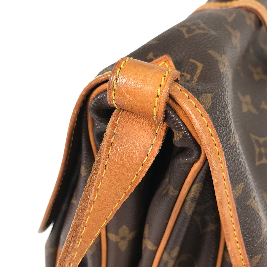 LOUIS VUITTON Monogram Saumur 30 M42256 Shoulder bag