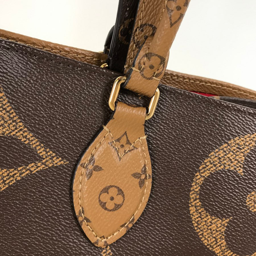 LOUIS VUITTON Monogram Giant Monogram Giant Reverse On The Go GM M45320 Tote bag