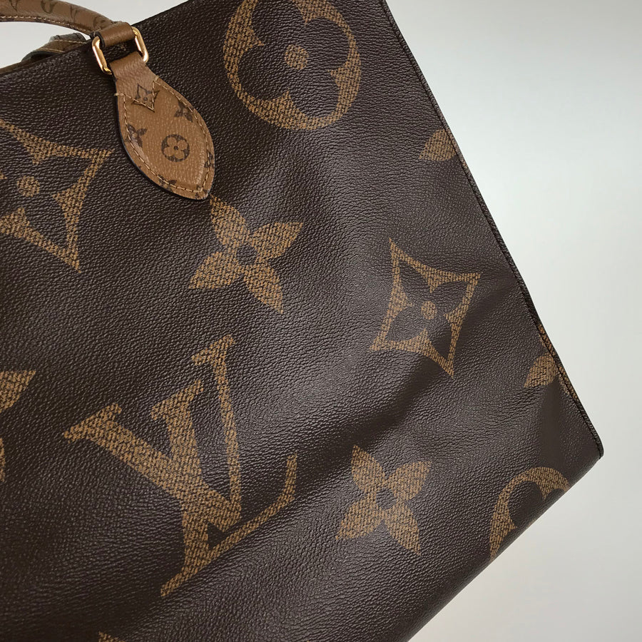 LOUIS VUITTON Monogram Giant Monogram Giant Reverse On The Go GM M45320 Tote bag