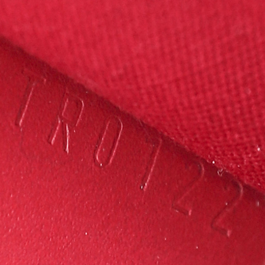 Louis Vuitton Pomme D'amour Monogram Vernis Rossmore Clutch