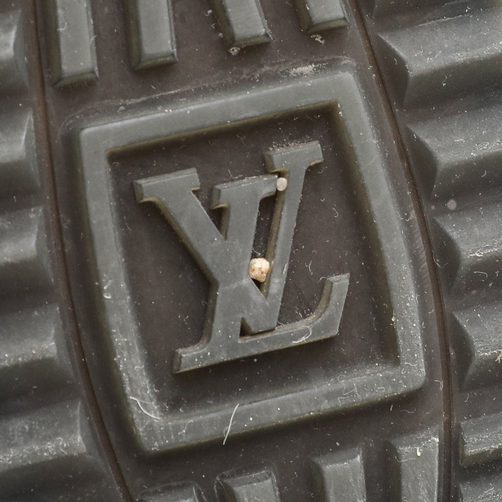Louis Vuitton Tricolor Run Away Trainer Sneakers 38