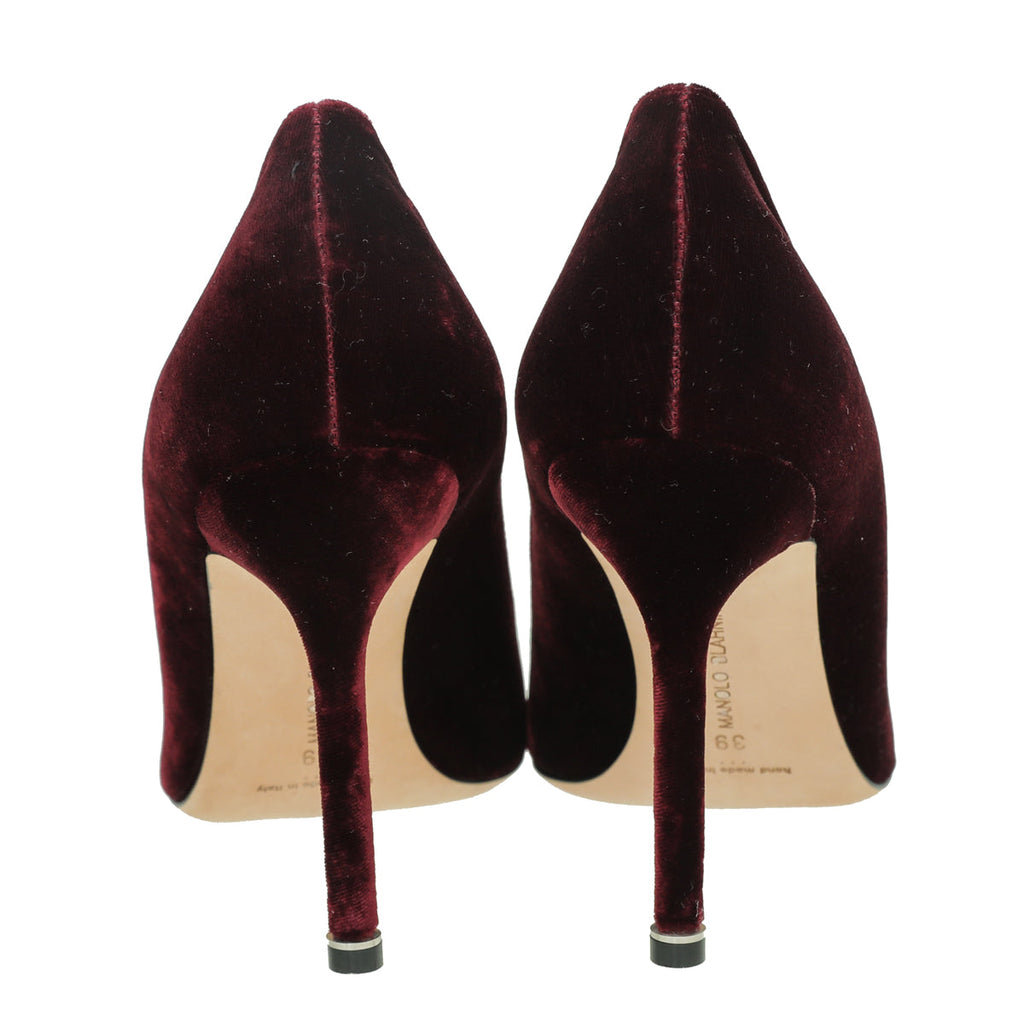 Manolo Blahnik Burgundy Velvet Hangisi Pumps 39