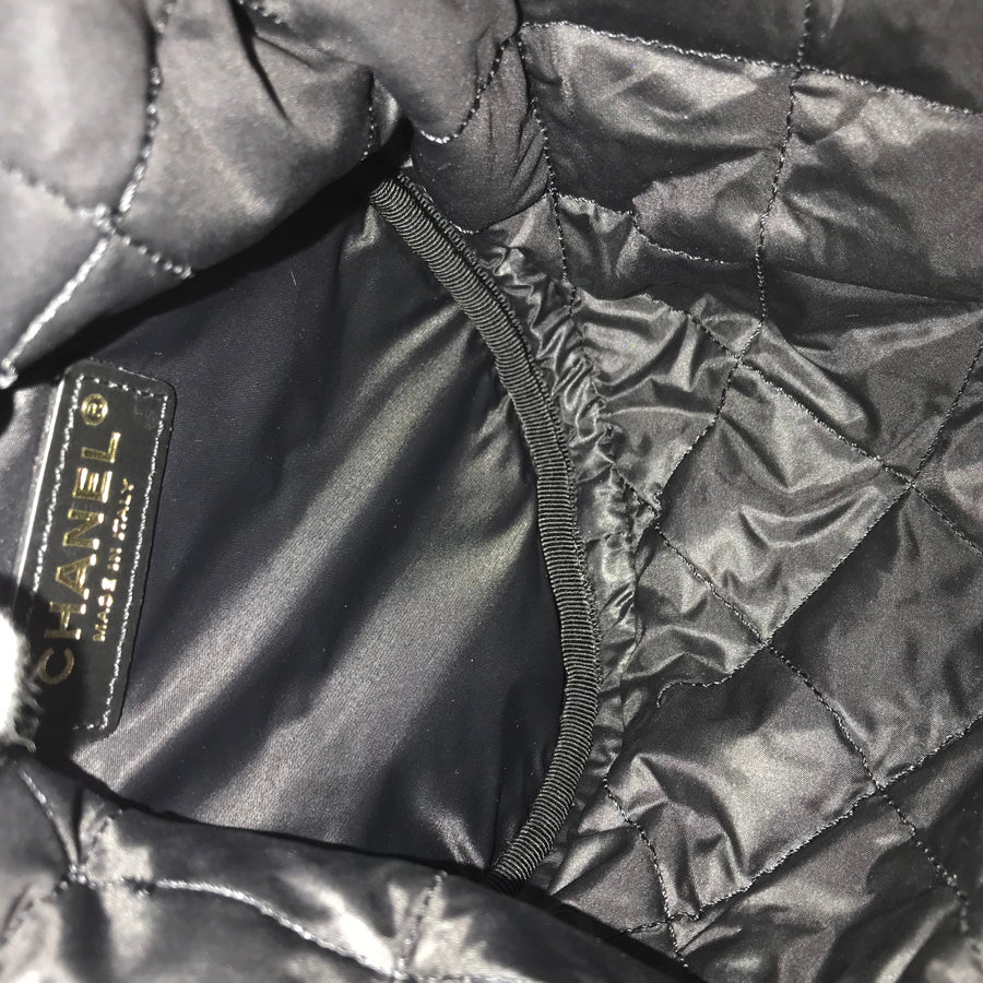 CHANEL ChainShoulder Shoulder bag