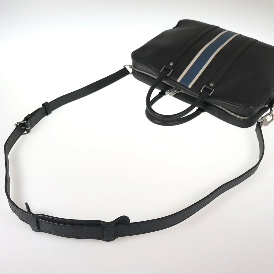 LOUIS VUITTON Taiga Porte Documents Voyage M34418 Briefcase