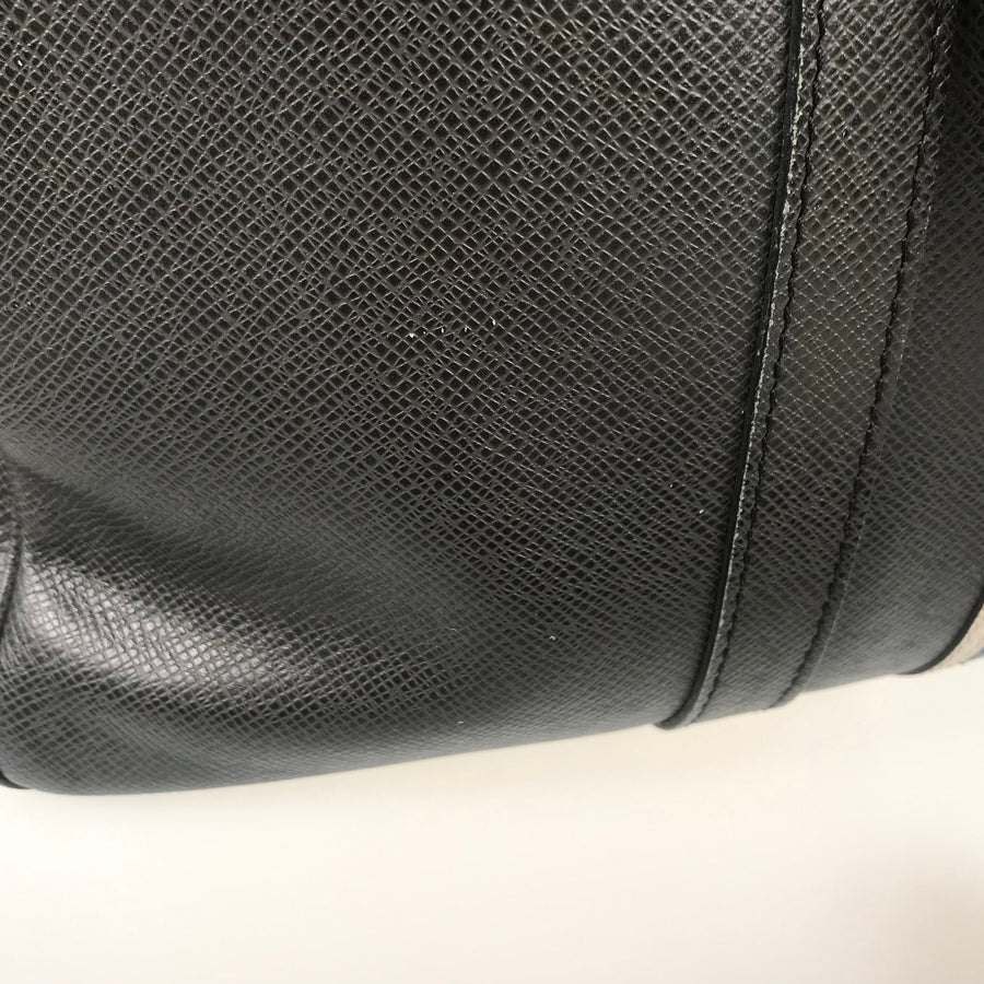LOUIS VUITTON Taiga Porte Documents Voyage M34418 Briefcase