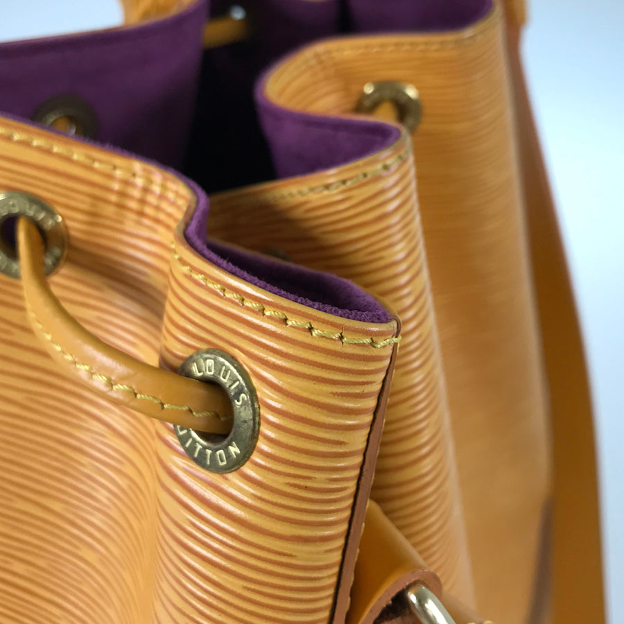 LOUIS VUITTON Epi Noe M44009 Shoulder bag