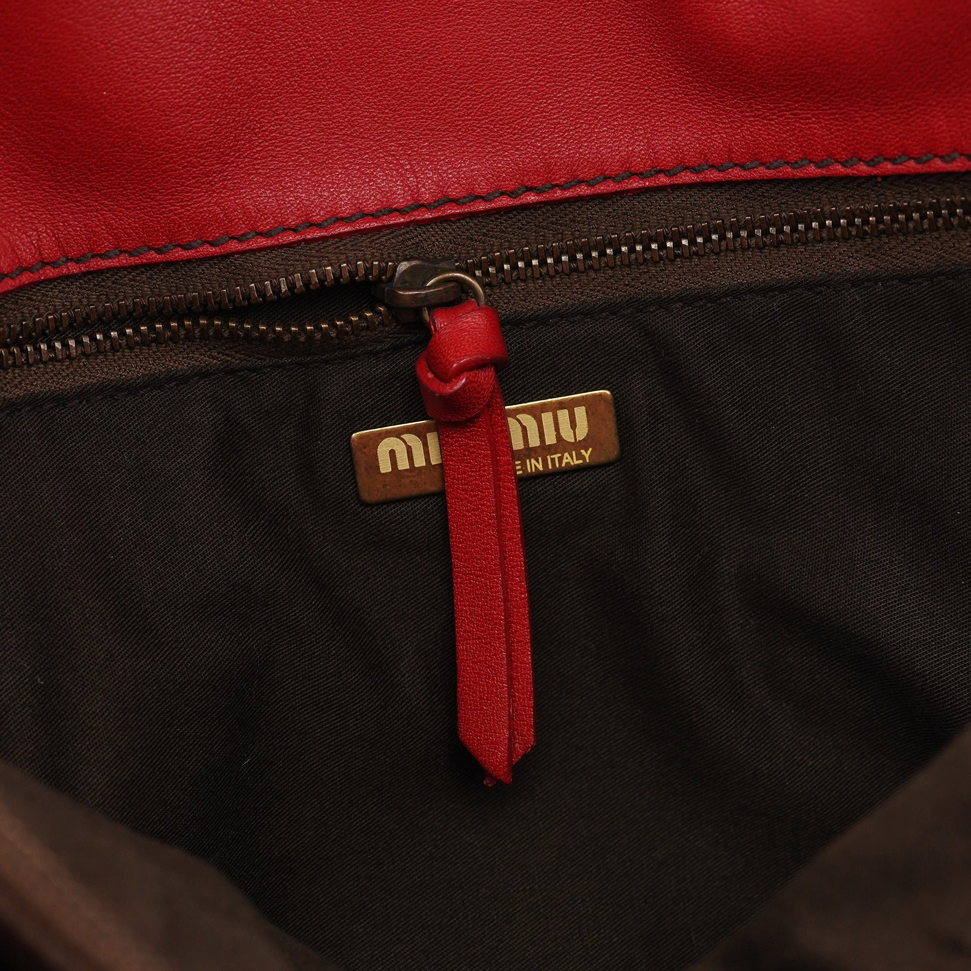 Fall 2003 Red Calfskin Turnlock Hobo Bag
