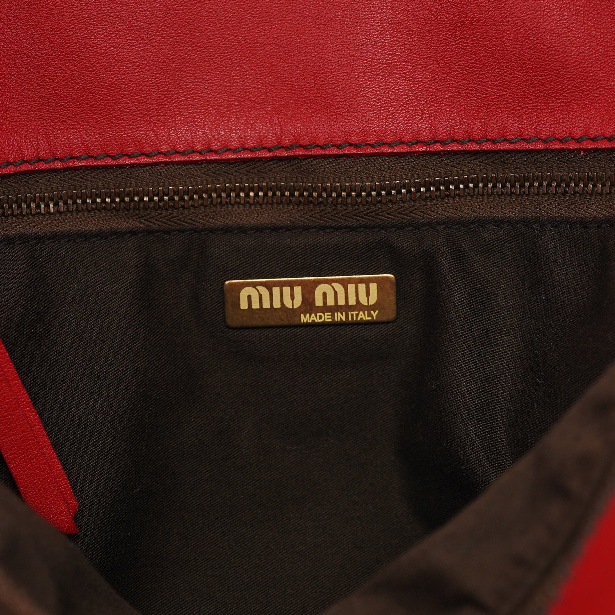 Fall 2003 Red Calfskin Turnlock Hobo Bag