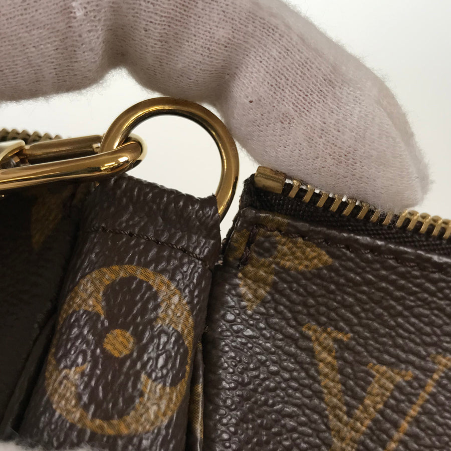LOUIS VUITTON Monogram Pochette Accessoires M51980 Pouch