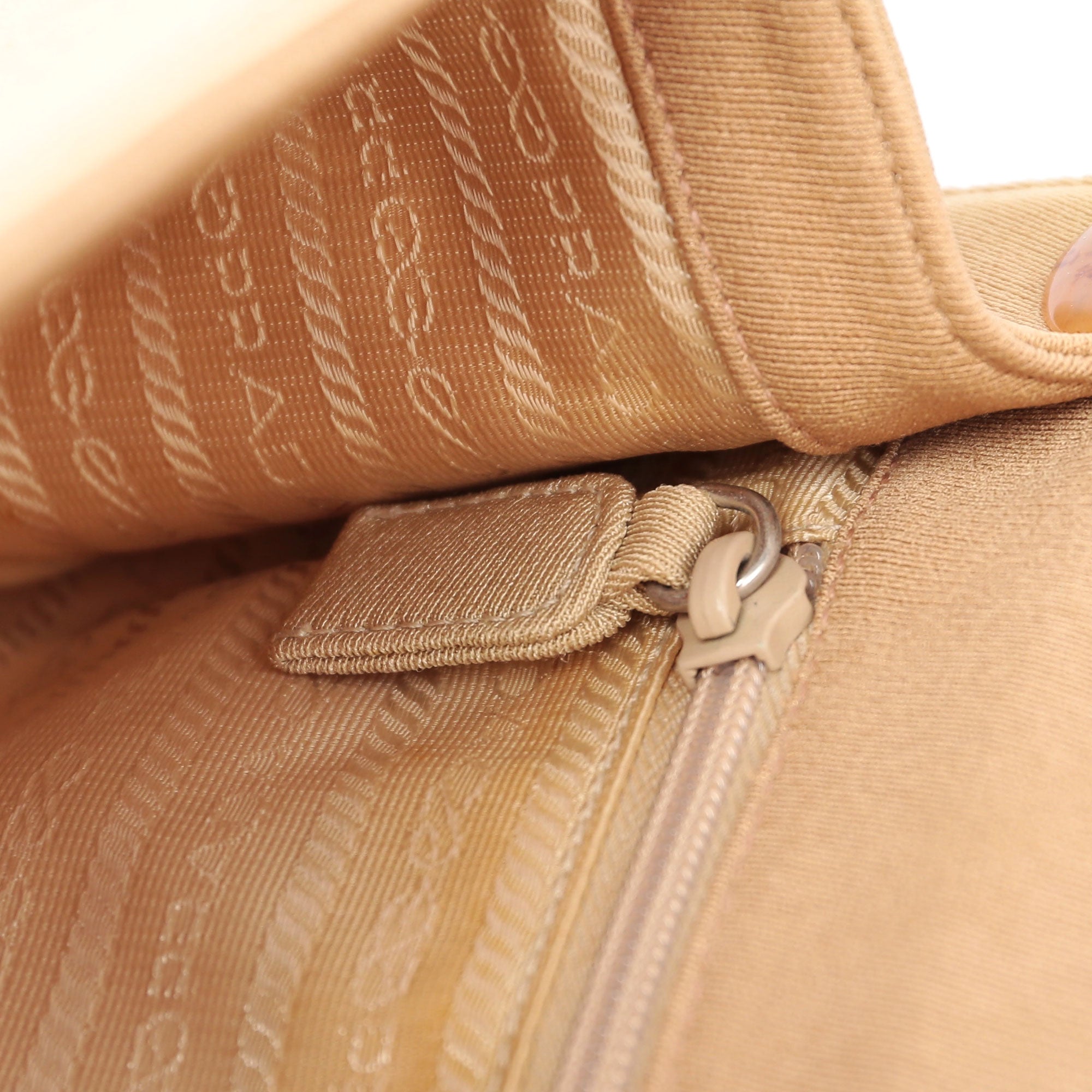 1990's Beige Tessuto Plastic Chain Bag