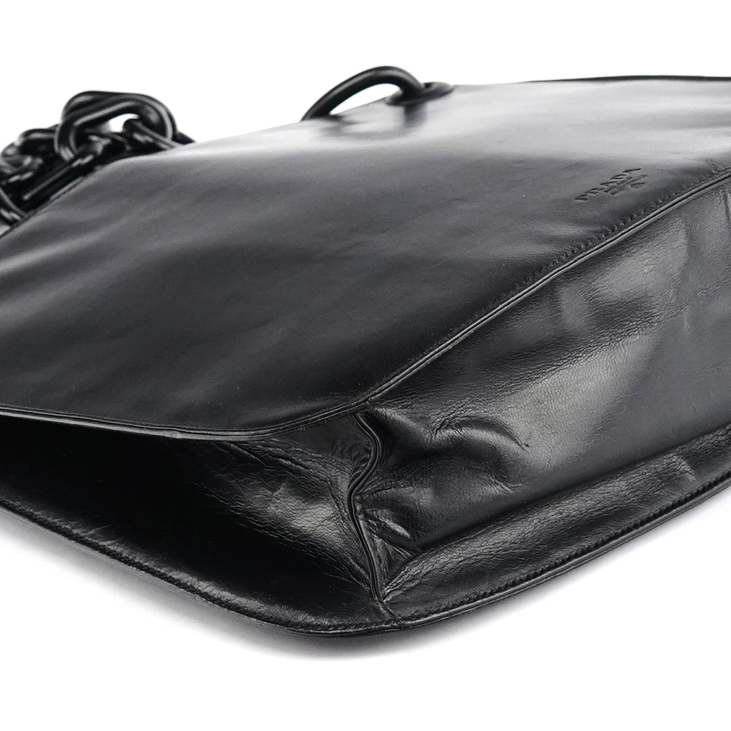 1996 Black Vitello Swing Calfskin Chain Shoulder Bag