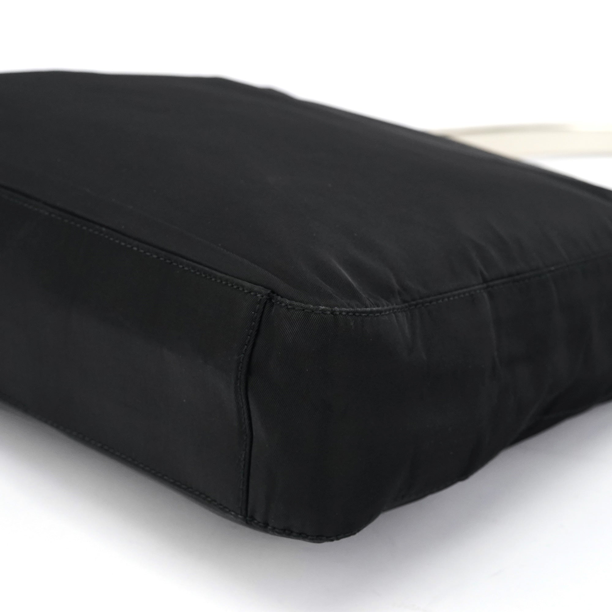 1998 Black Tessuto Metal Shoulder Bag