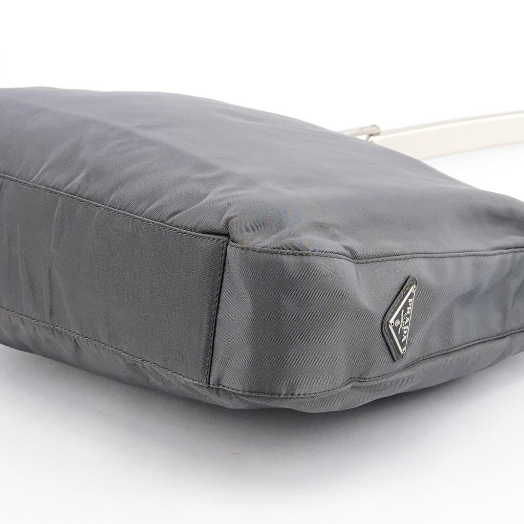 1998 Grey Tessuto Metallo Nylon Shoulder Bag