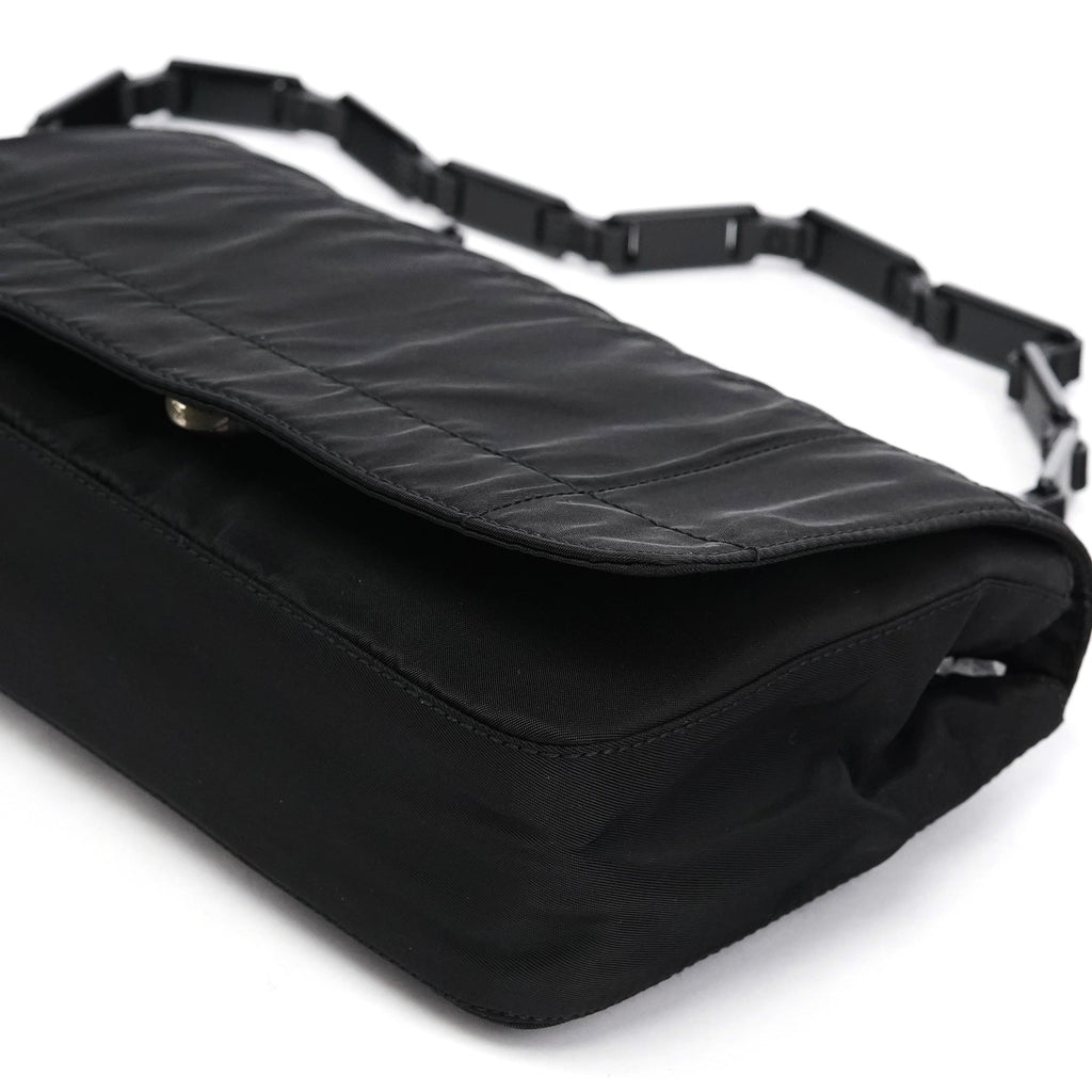 1998 Black Tessuto Plastic Chain Shoulder Bag