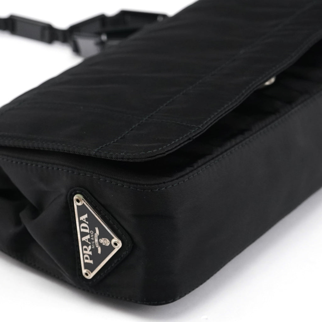 1998 Black Tessuto Plastic Chain Shoulder Bag