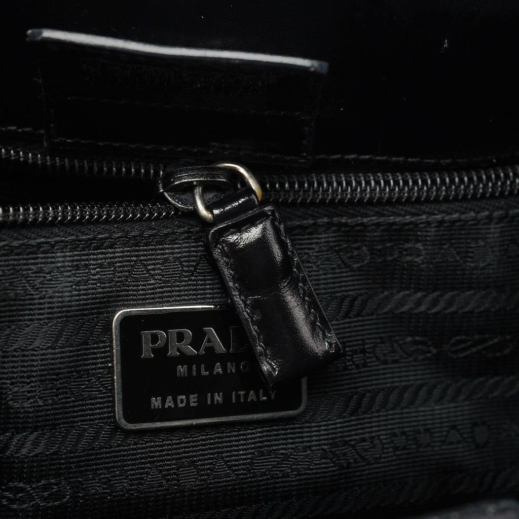 1998 Black Vitello Shoulder Bag