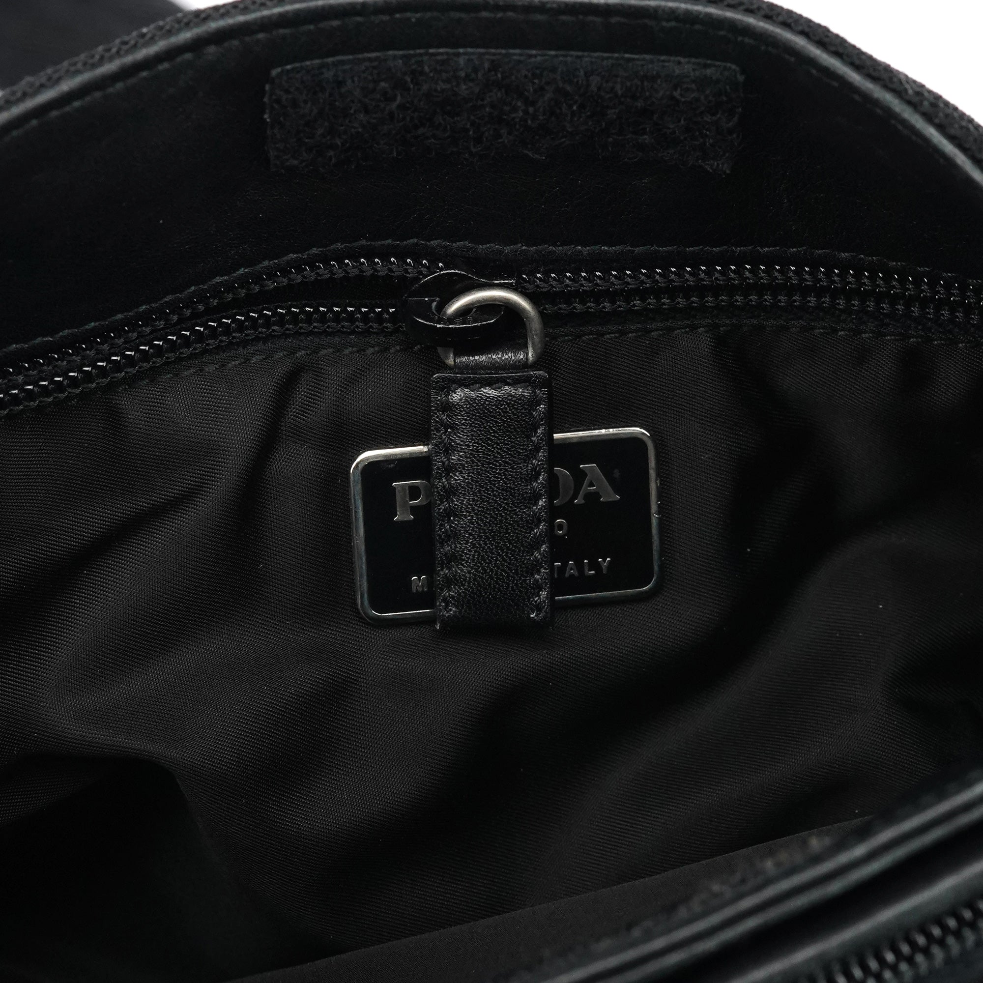 1999 Black Calfskin Crossbody Messenger Bag
