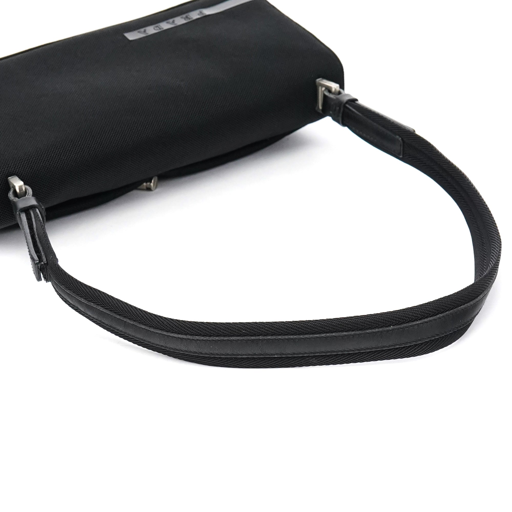 1999 Black Nylon Mesh Sport Shoulder Bag