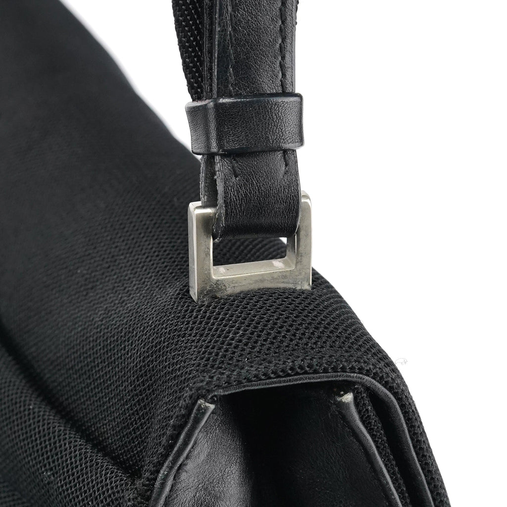 1999 Black Nylon Mesh Sport Shoulder Bag