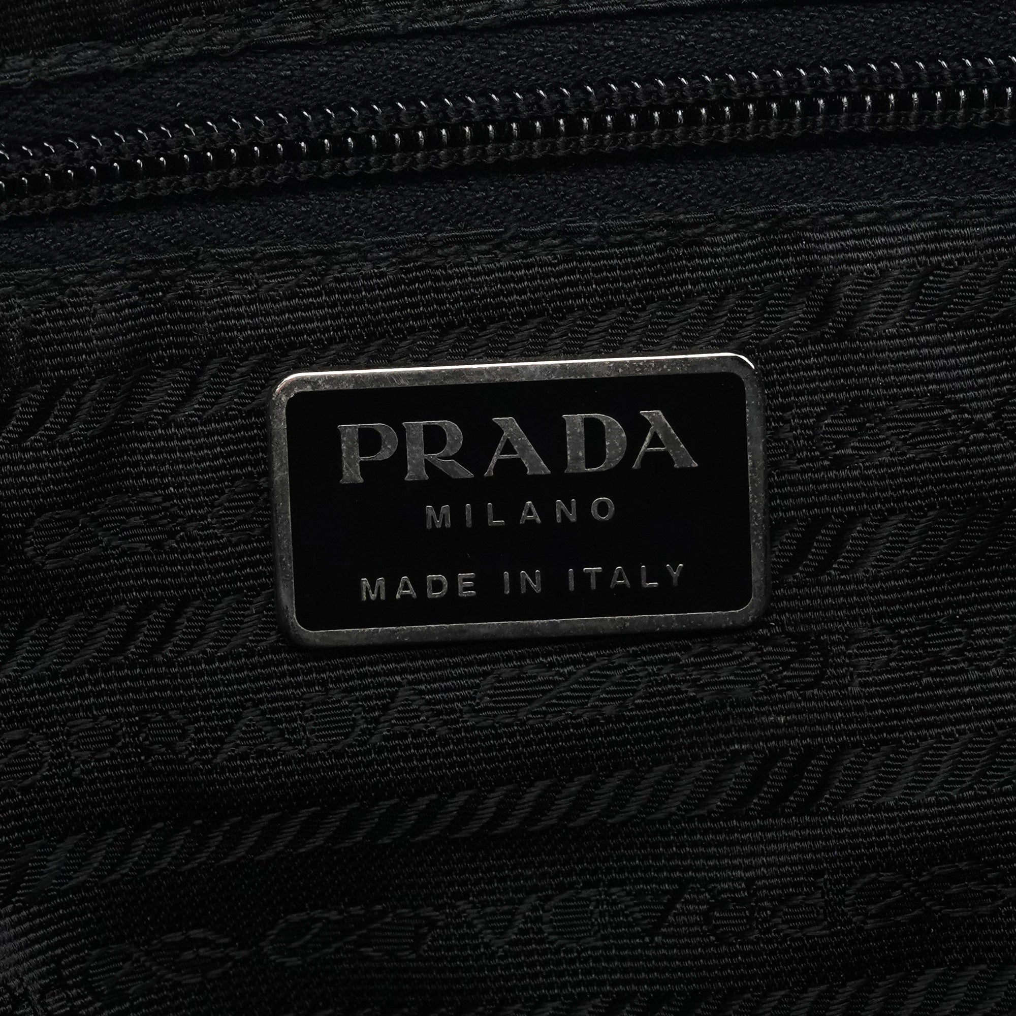 1999 Black Vitello Metallo Shoulder Bag