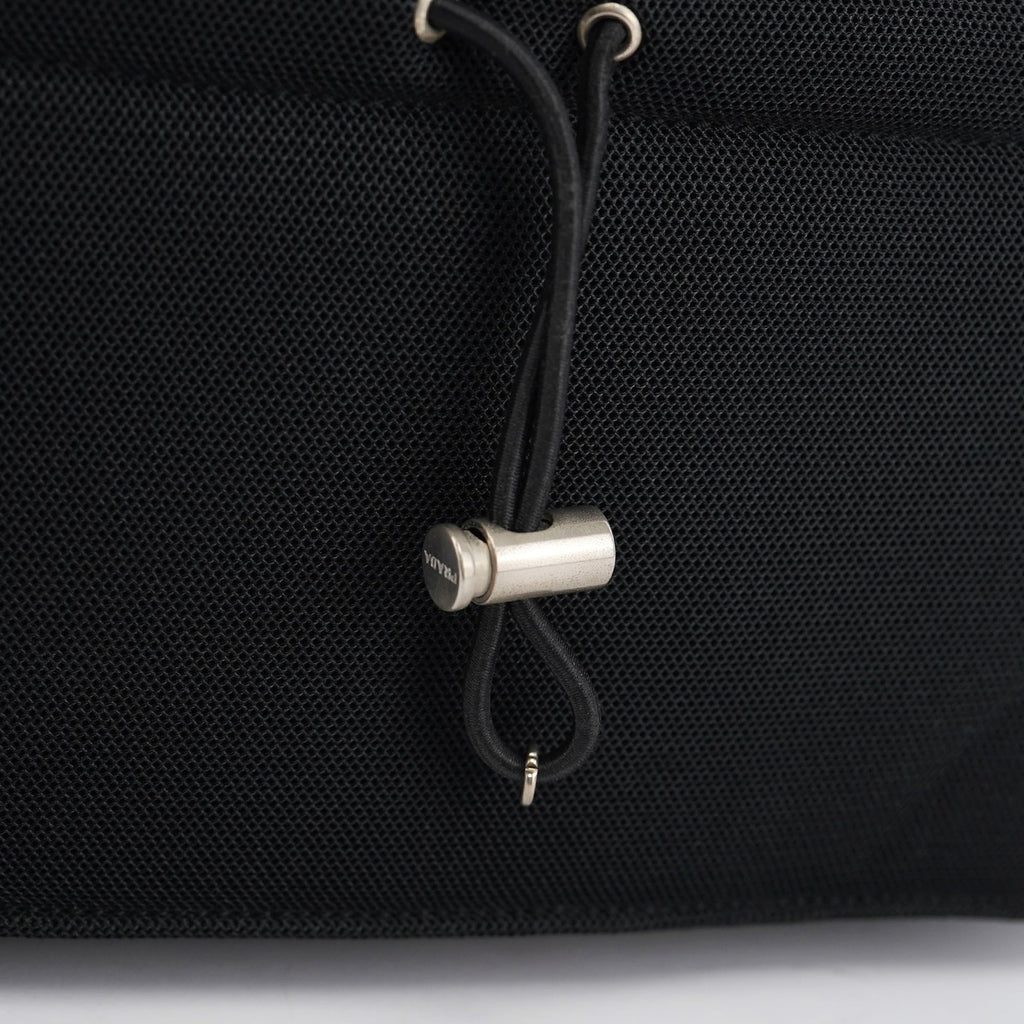 1999 Tessuto Mesh Sport Shoulder Bag