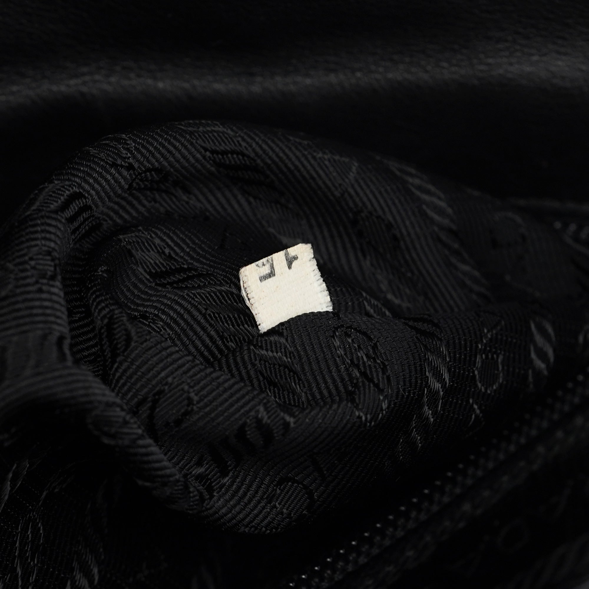 1999 Tessuto Mesh Sport Shoulder Bag