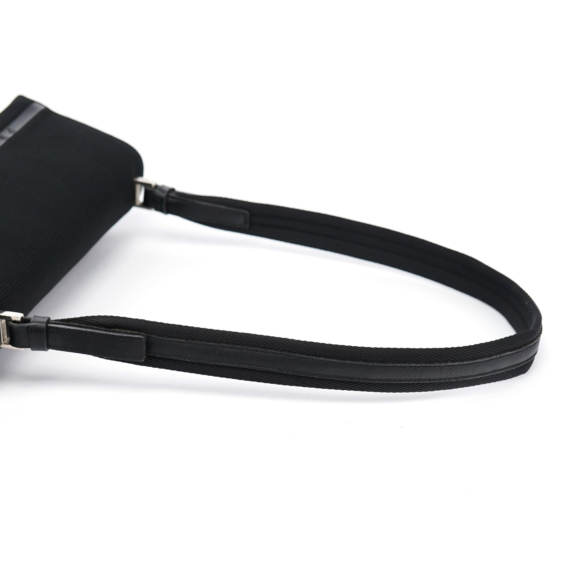 1999 Tessuto Mesh Sport Shoulder Bag