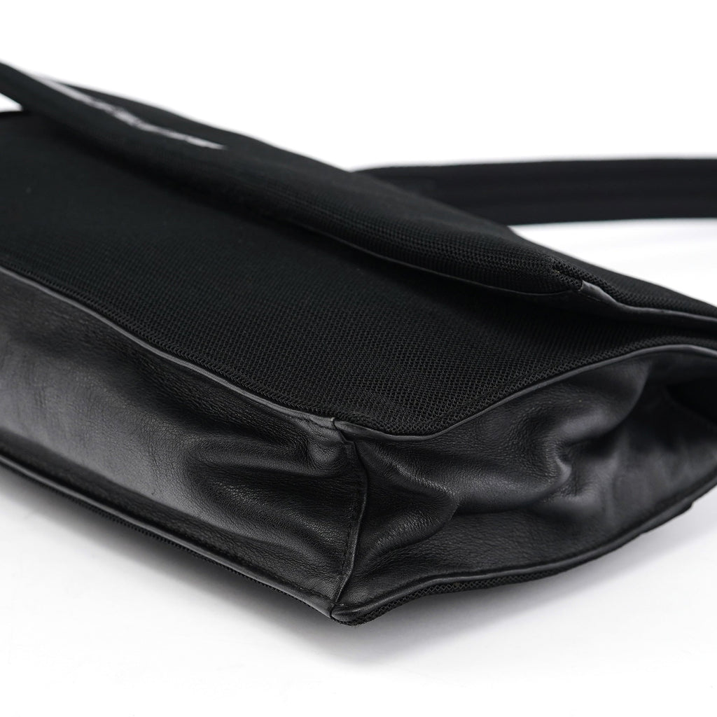1999 Tessuto Mesh Sport Shoulder Bag