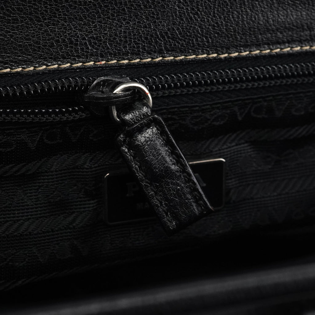 2000 Black Leather Keylock Clutch Top Handle Bag