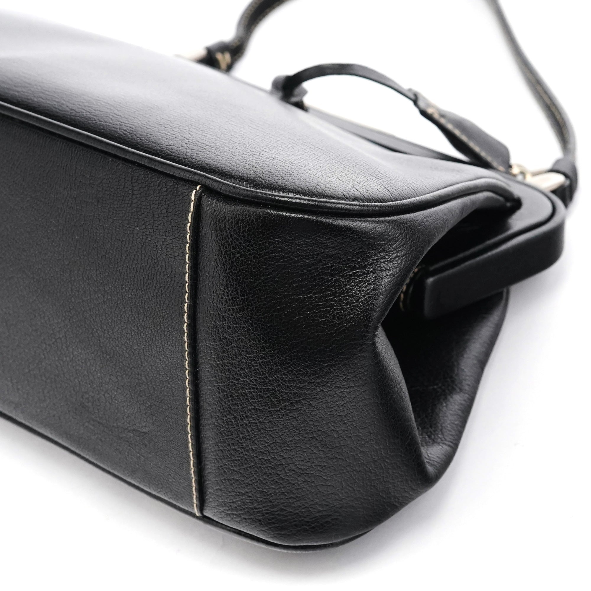 2000 Black Leather Keylock Clutch Top Handle Bag