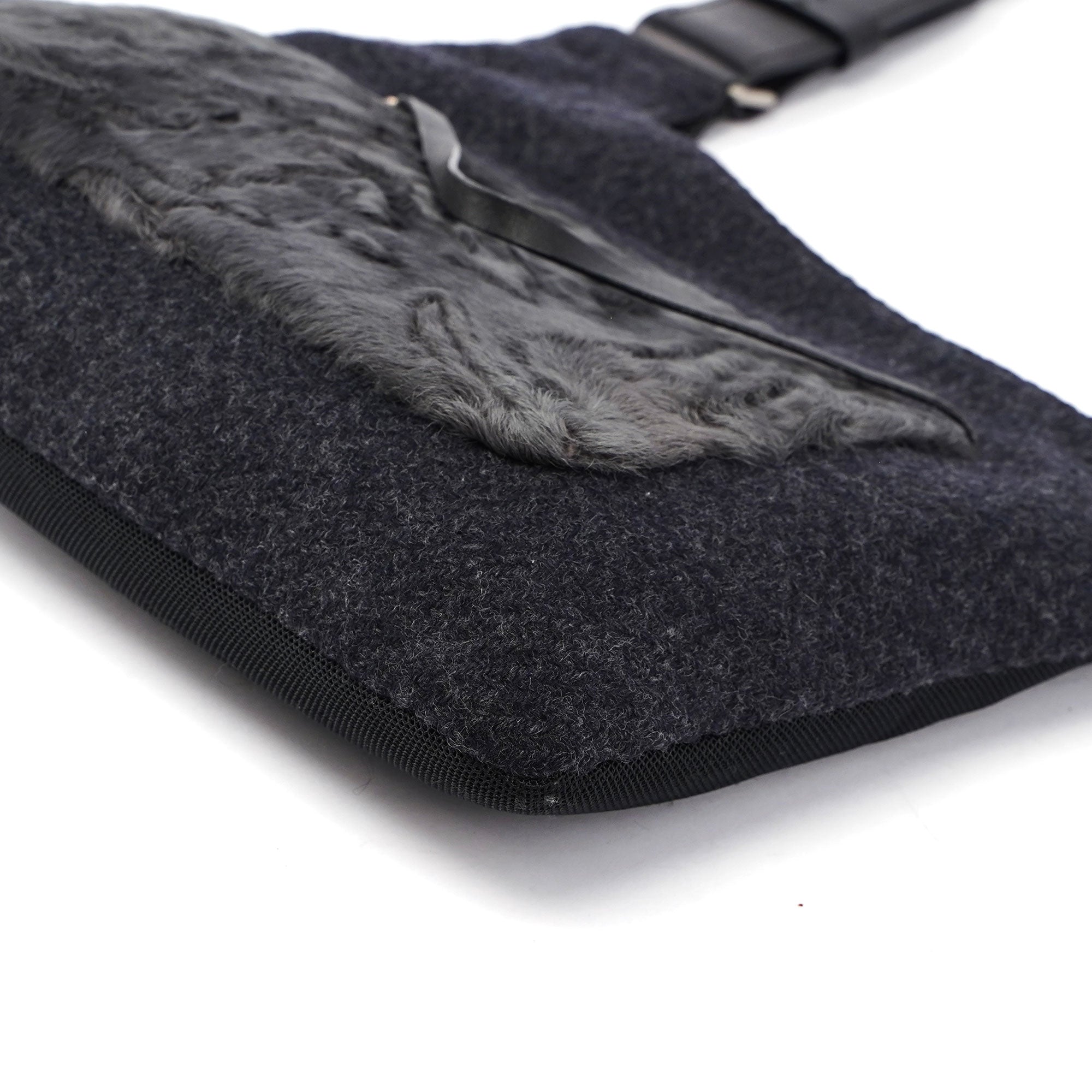Anthracite Fur Wool Shoulder Bag