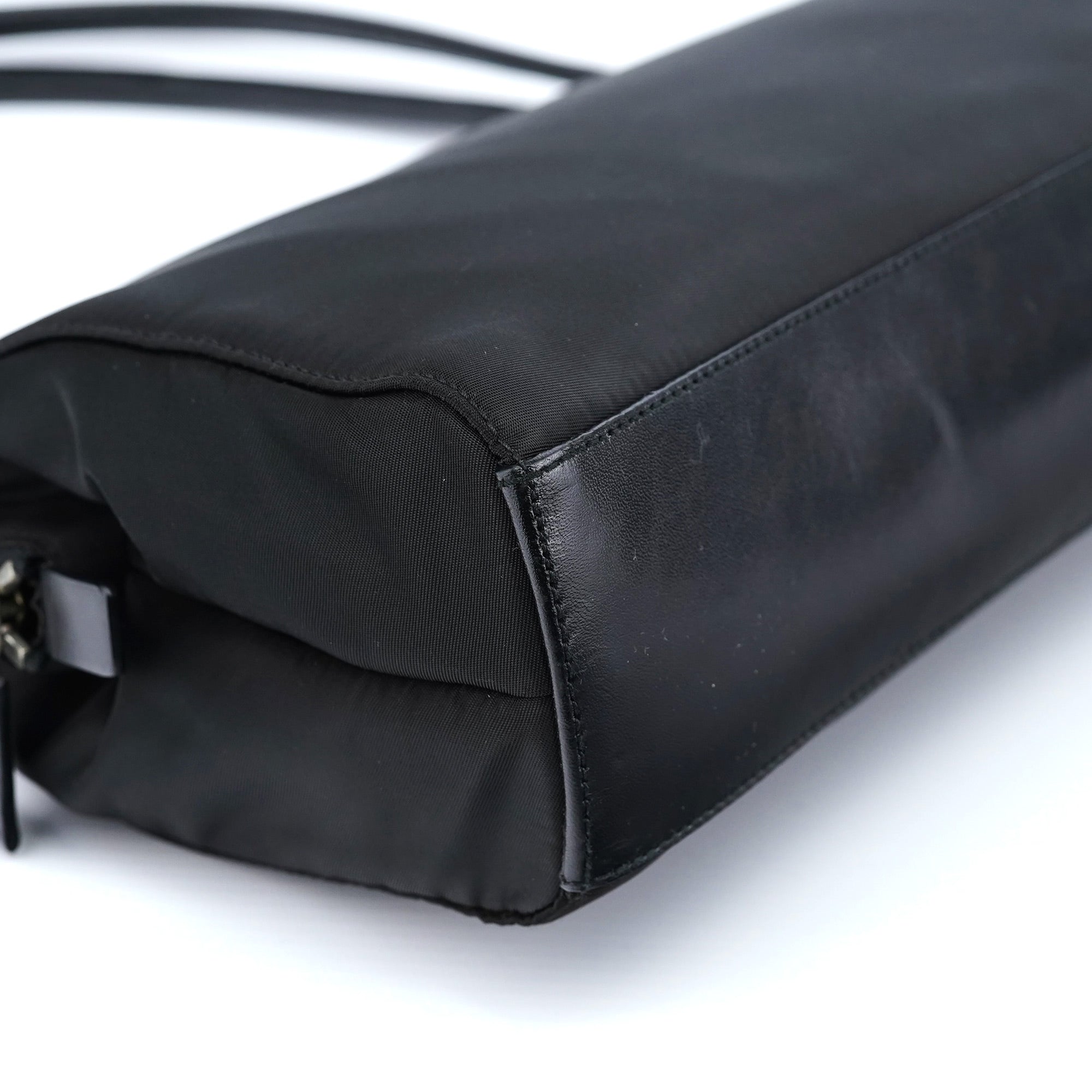 B11093 Black Tessuto Chic Shoulder Bag