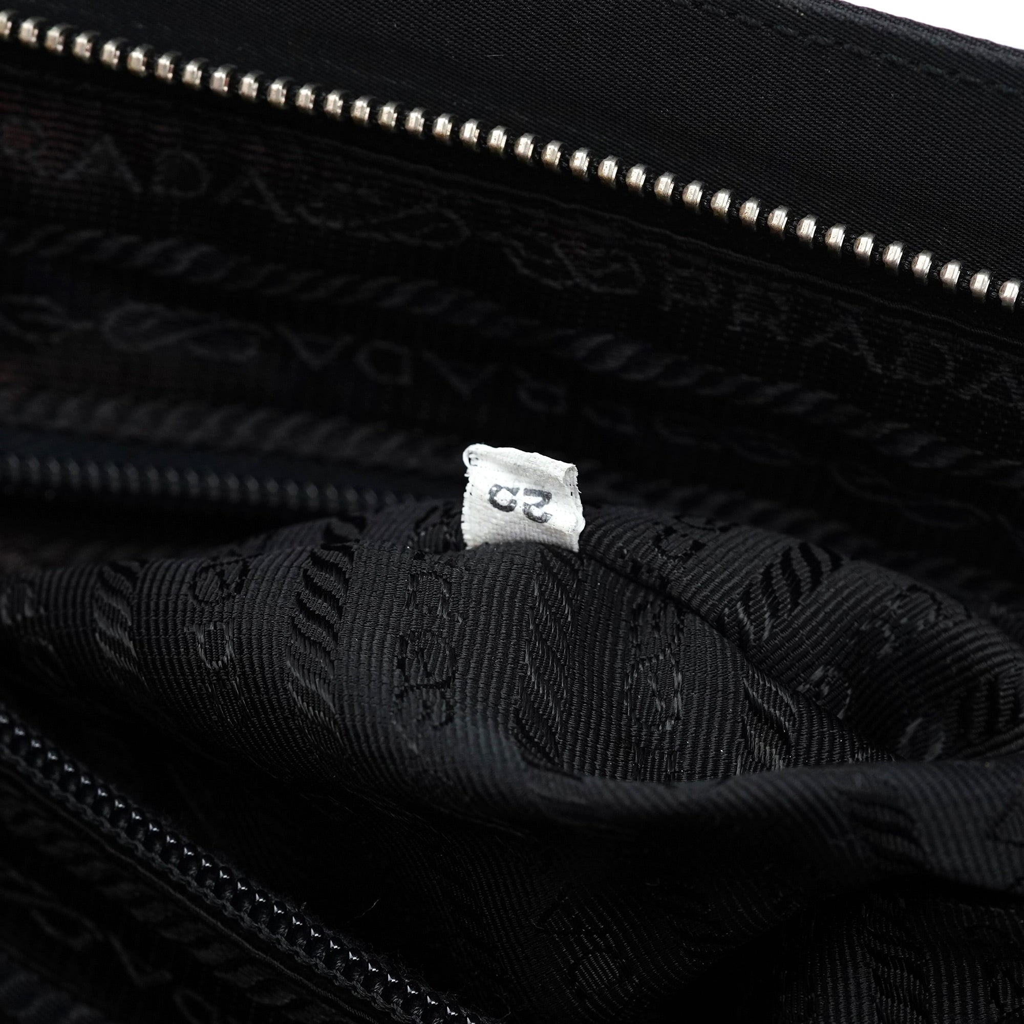 B11093 Black Tessuto Chic Shoulder Bag