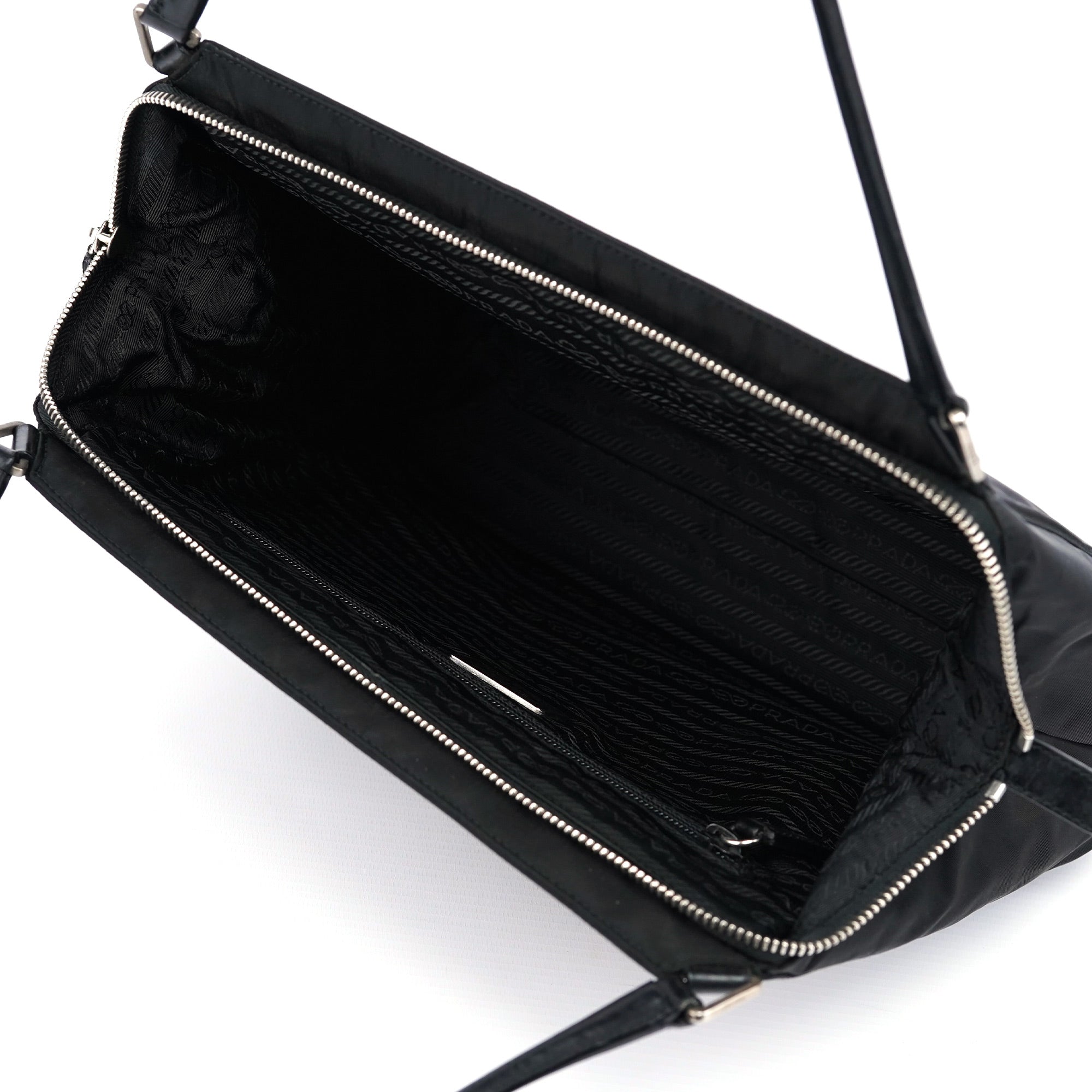 B11093 Black Tessuto Chic Shoulder Bag