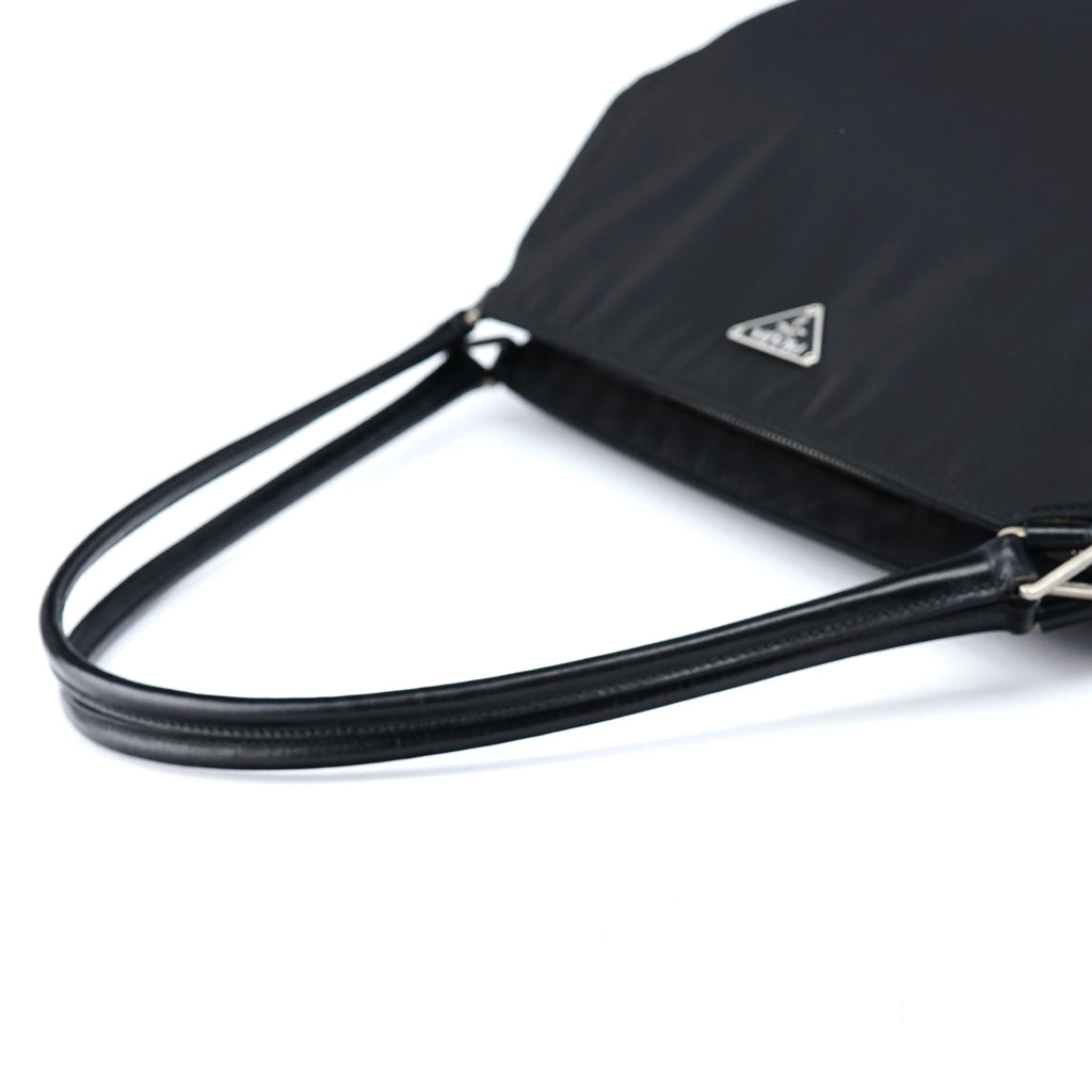 B11093 Black Tessuto Chic Shoulder Bag