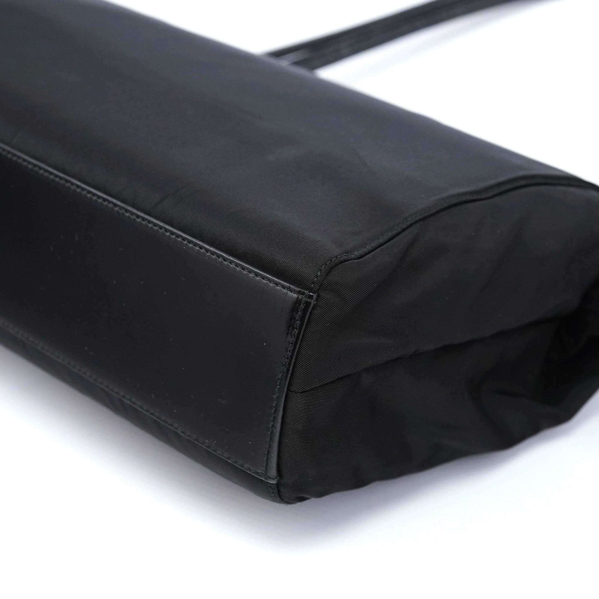 B11093 Black Tessuto Chic Shoulder Bag