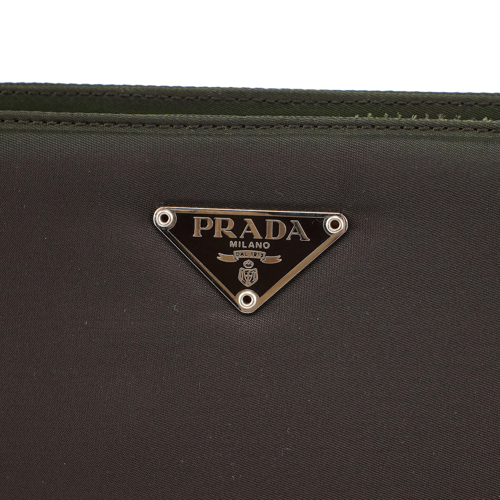 B11095 Green Tessuto Chic Shoulder Bag
