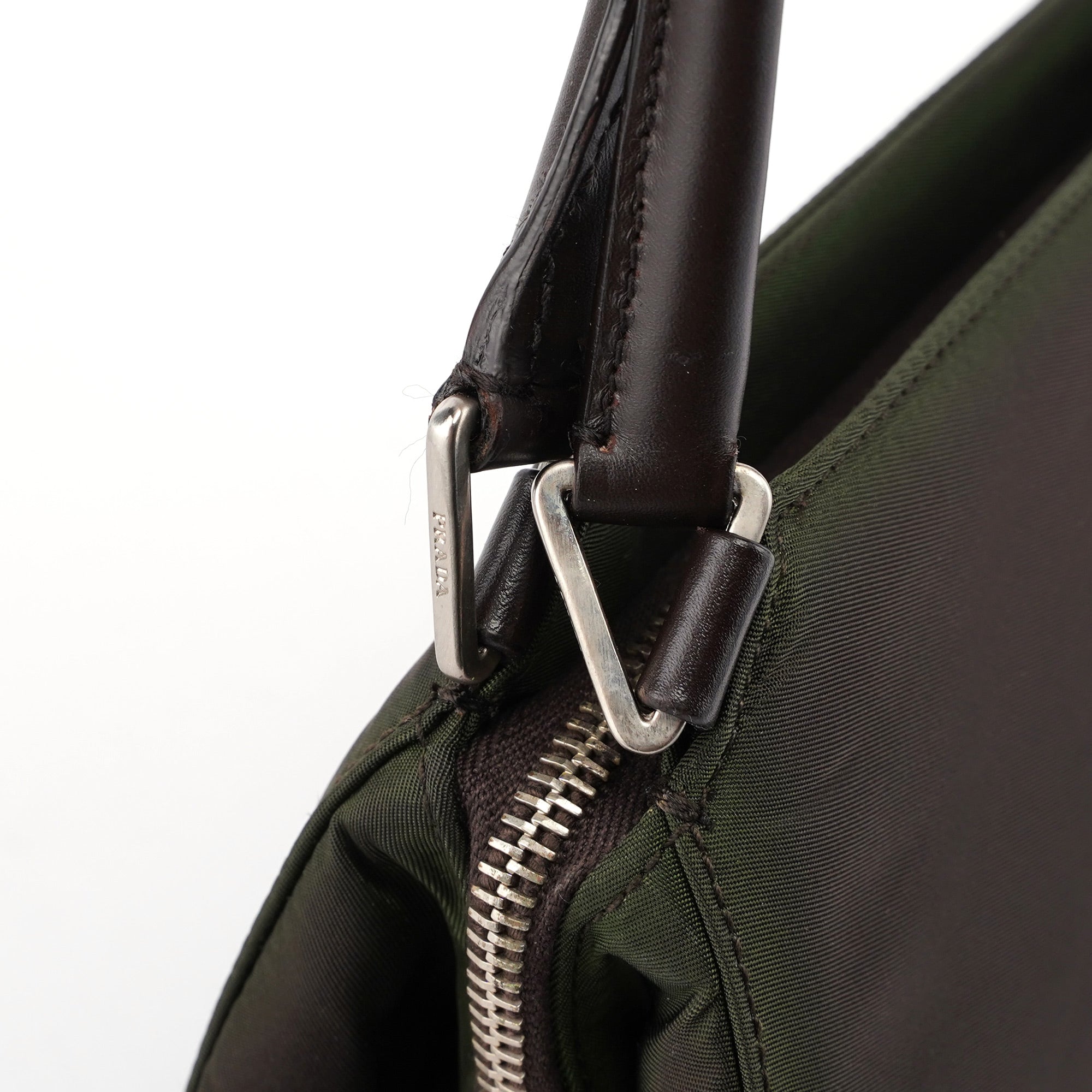 B11095 Green Tessuto Chic Shoulder Bag