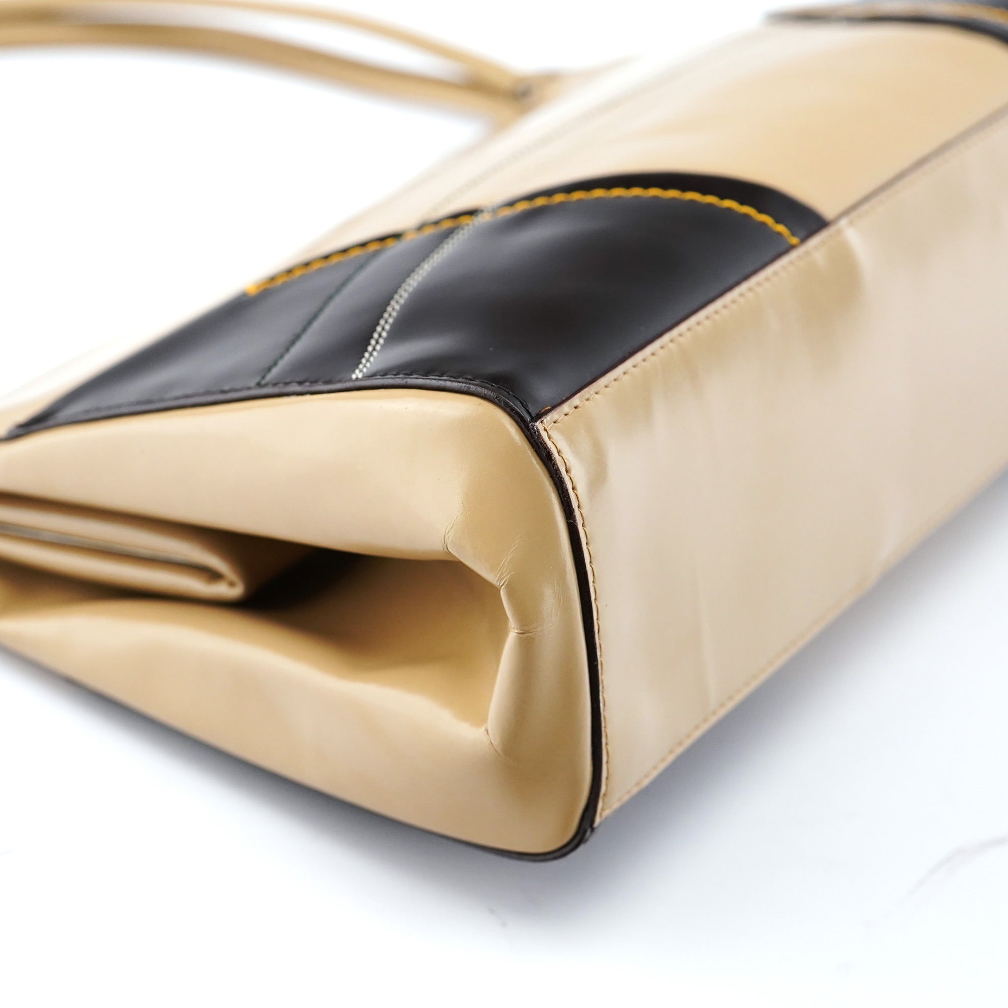 B11106 Beige Spazzolato Chic Handbag