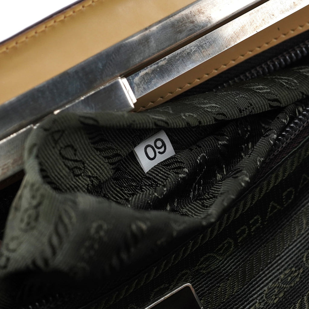 B11106 Beige Spazzolato Chic Handbag