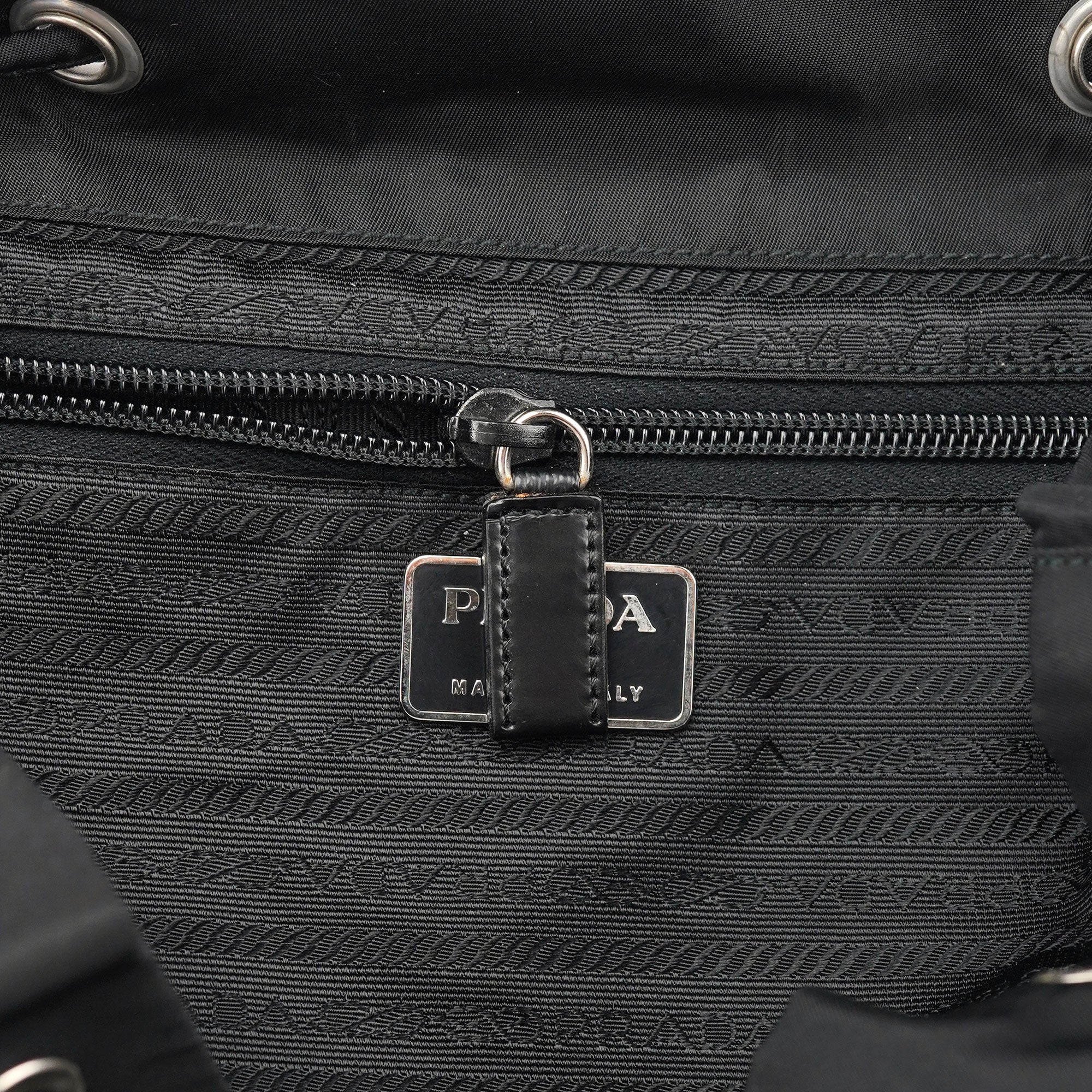 B2811 Black Tessuto Vela Backpack