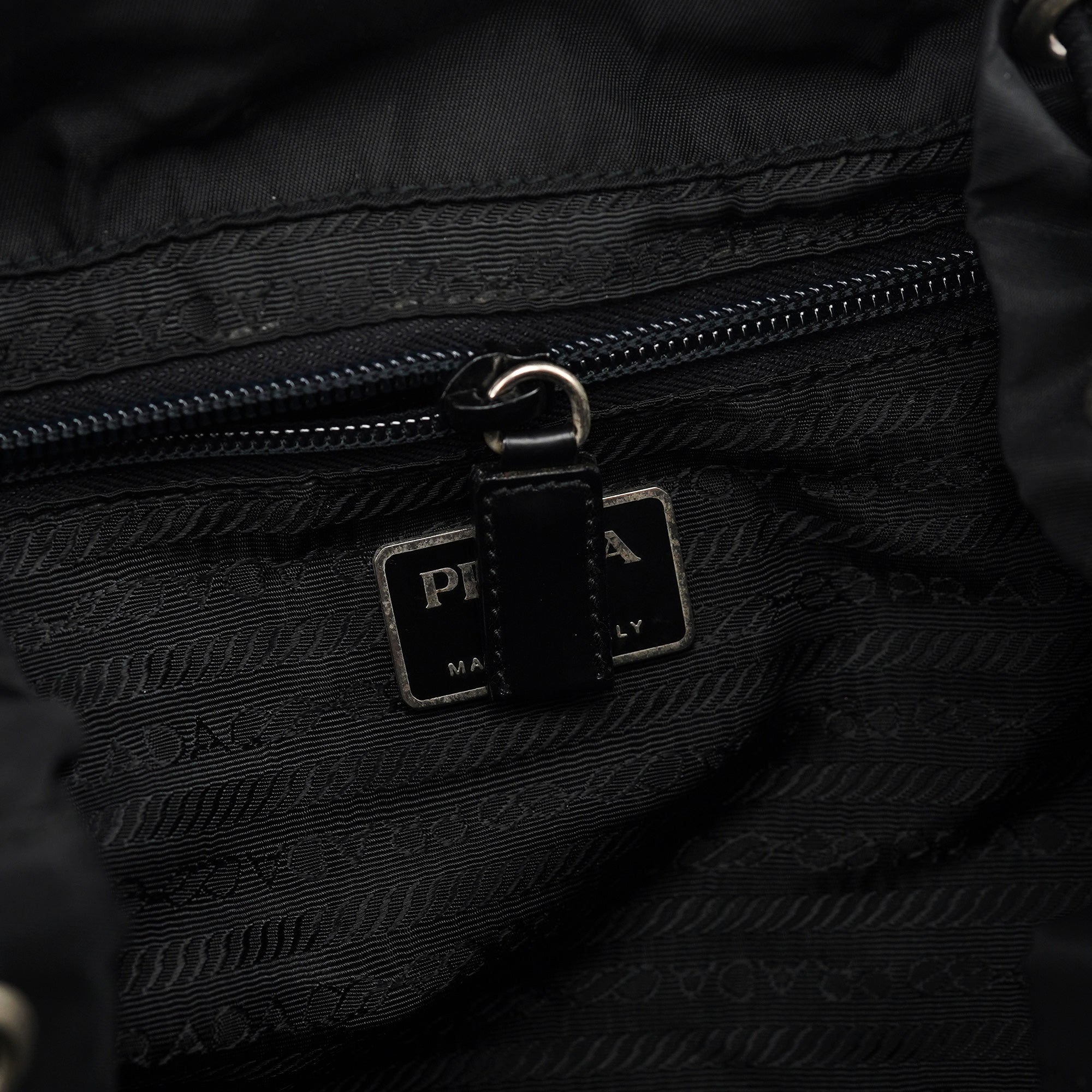B2811 Black Tessuto Vela Backpack