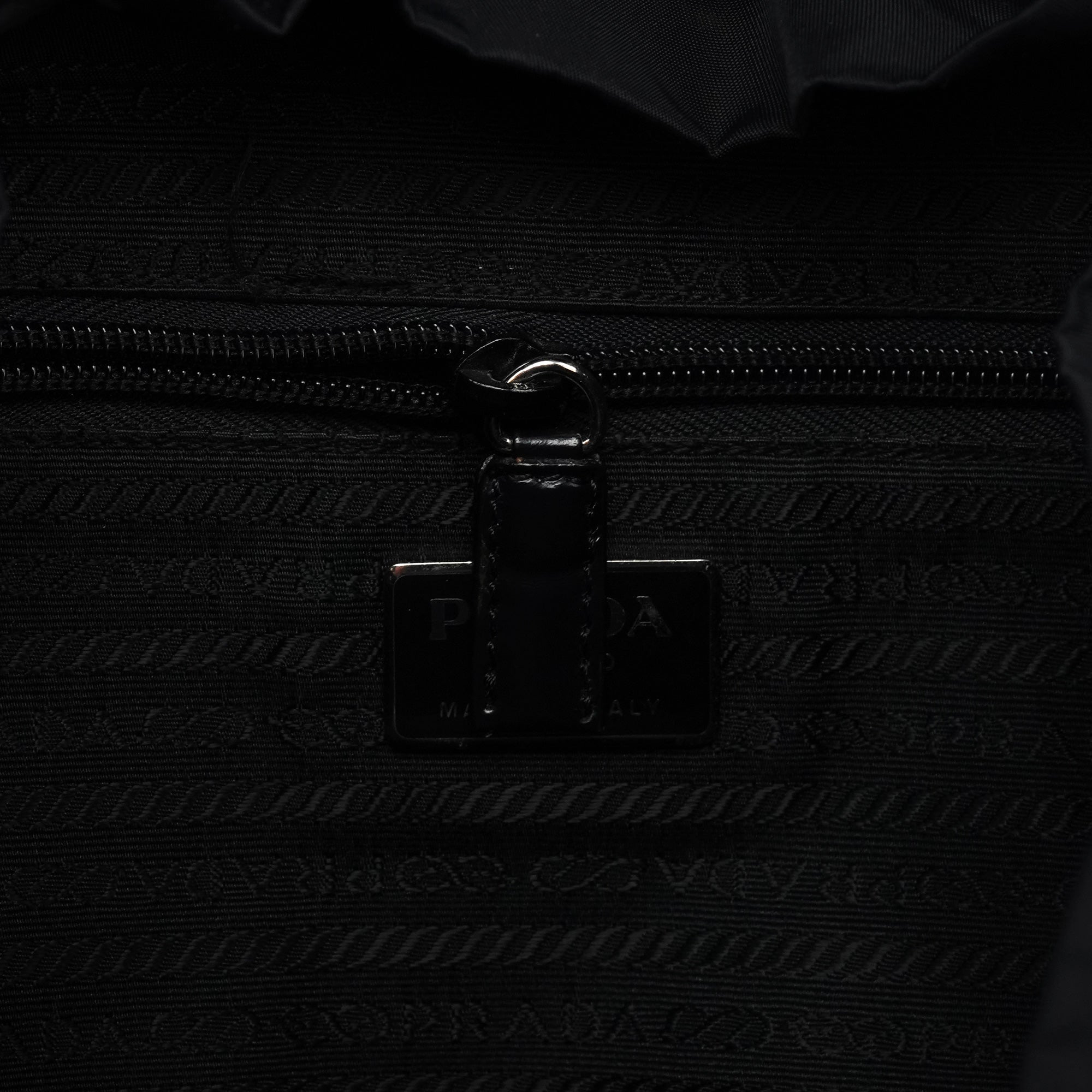 B2811 Black Tessuto Vela Backpack