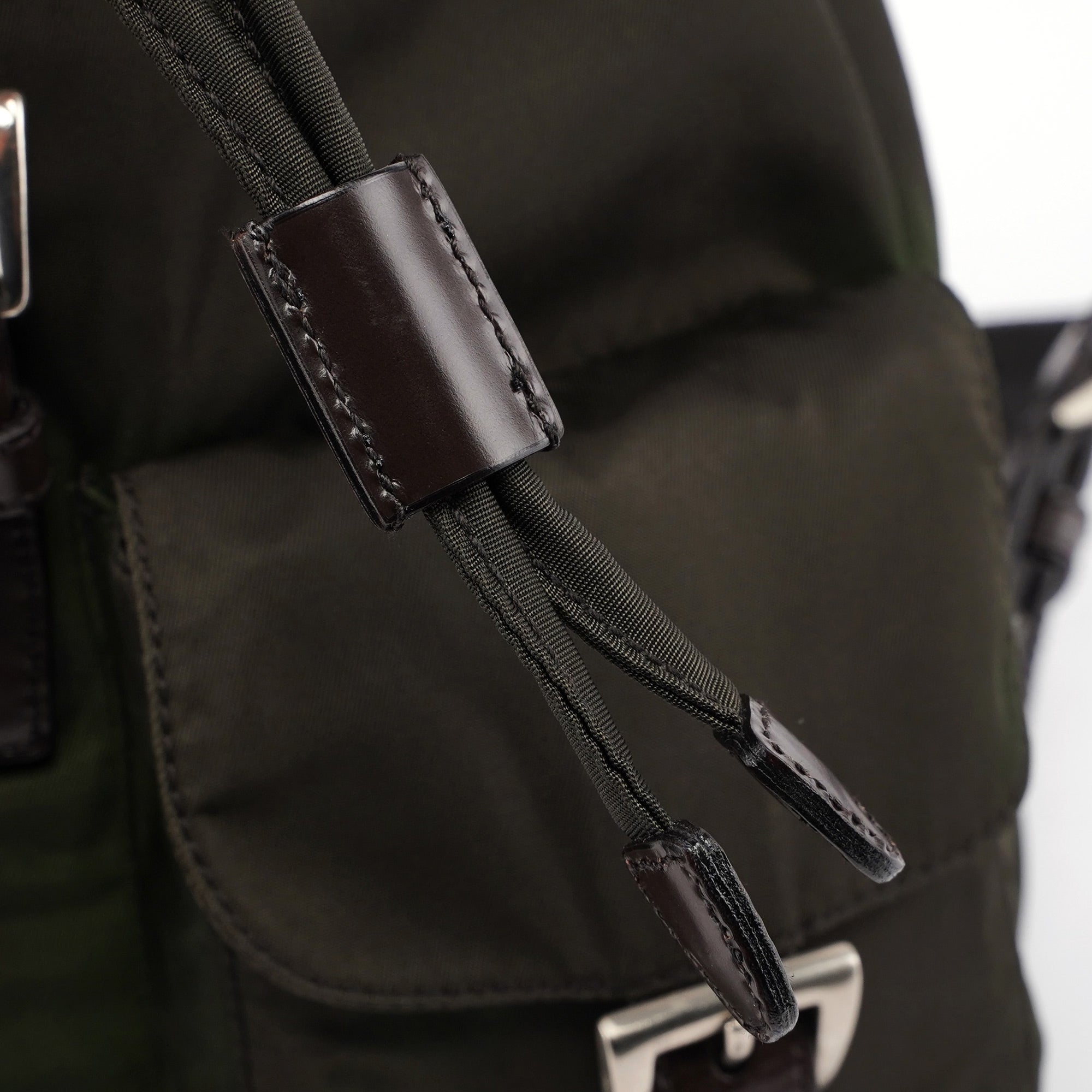 B2811 Green Tessuto Vela Backpack