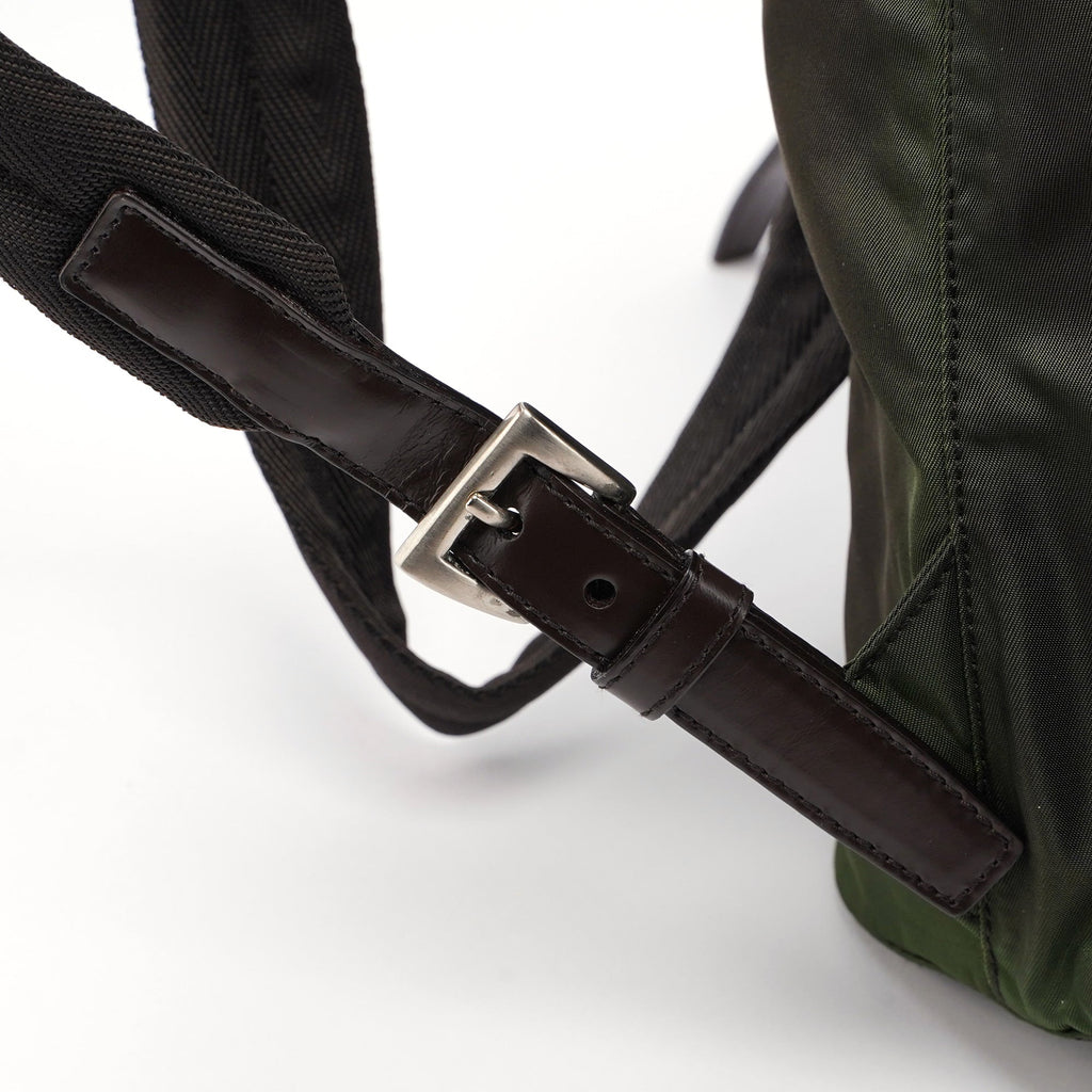 B2811 Green Tessuto Vela Backpack