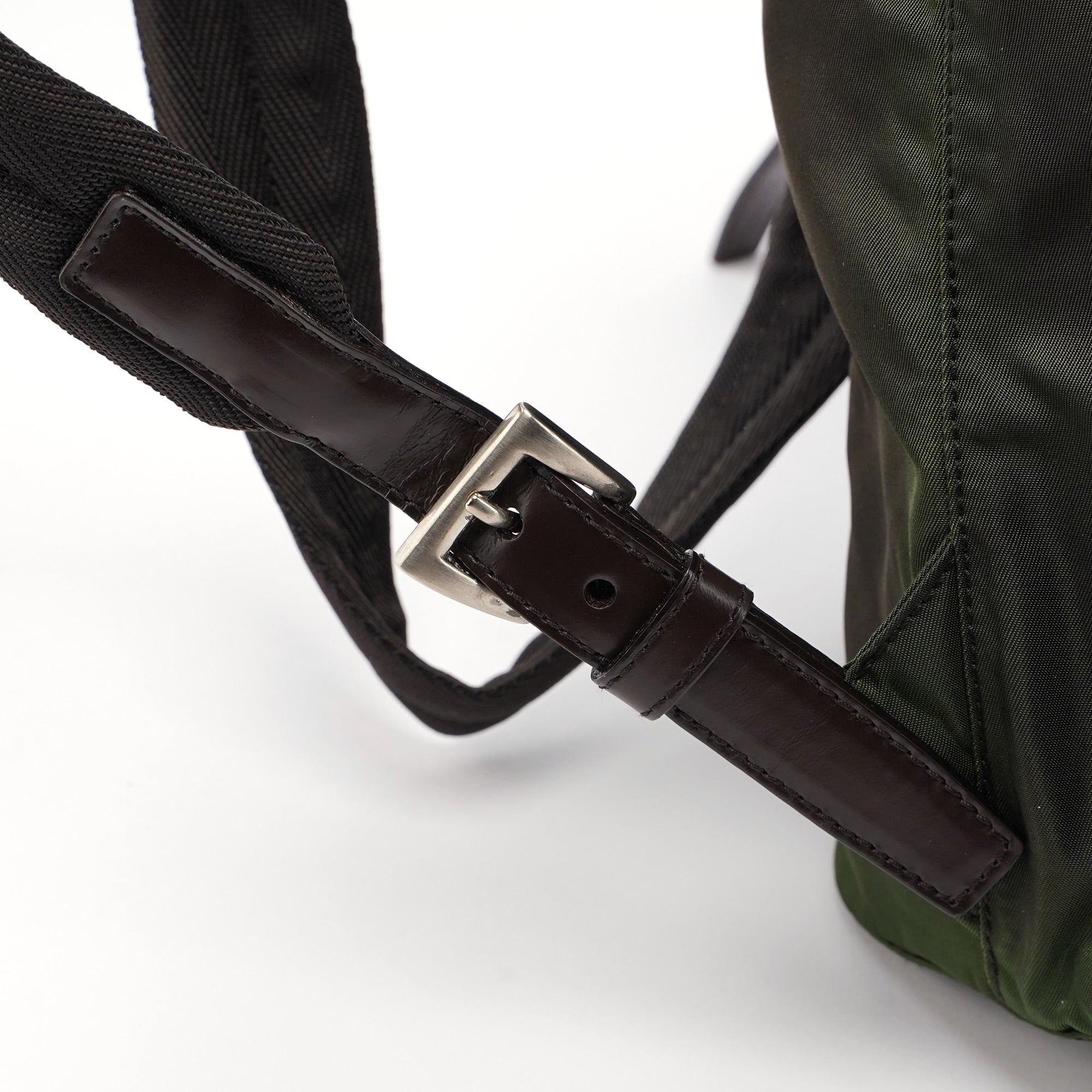 B2811 Green Tessuto Vela Backpack
