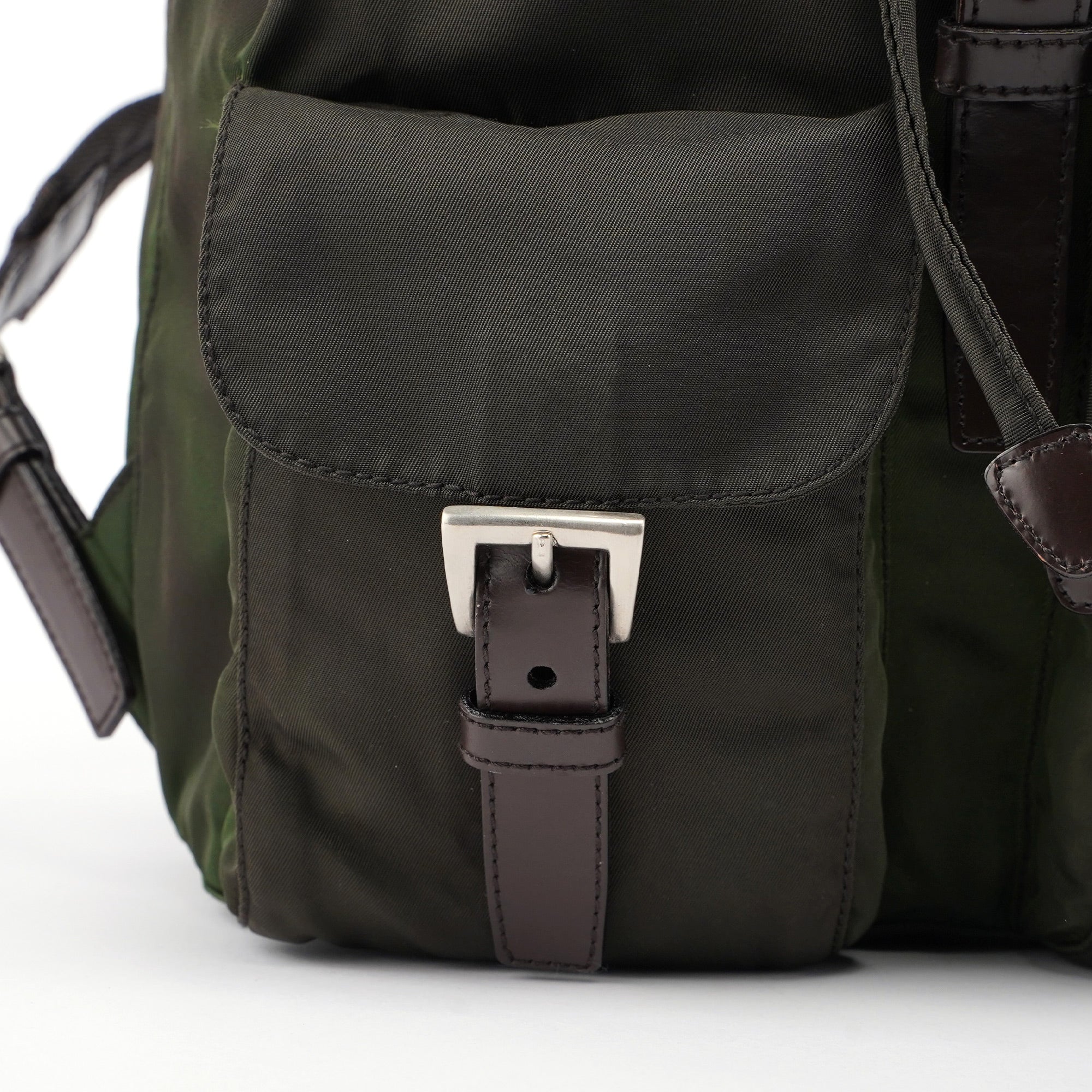 B2811 Green Tessuto Vela Backpack