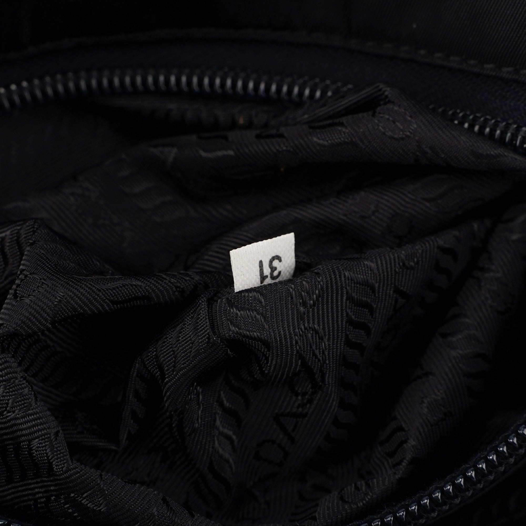 B3864 Black Tessuto City Tote Bag