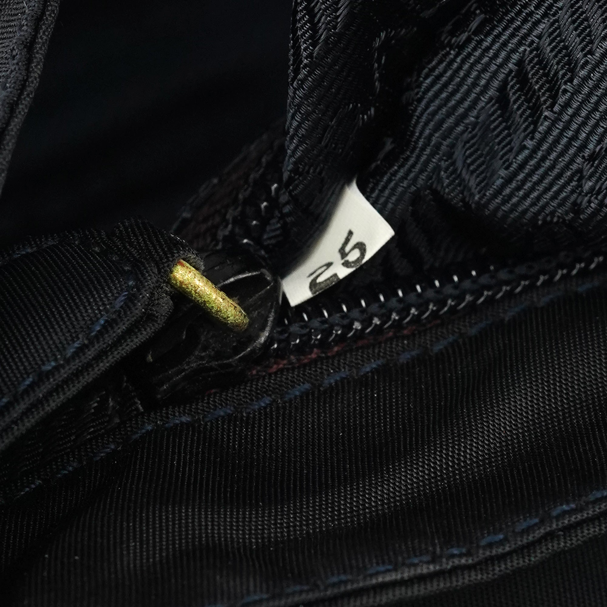 B4066Y Navy Tessuto Metallo Top Handle Bag